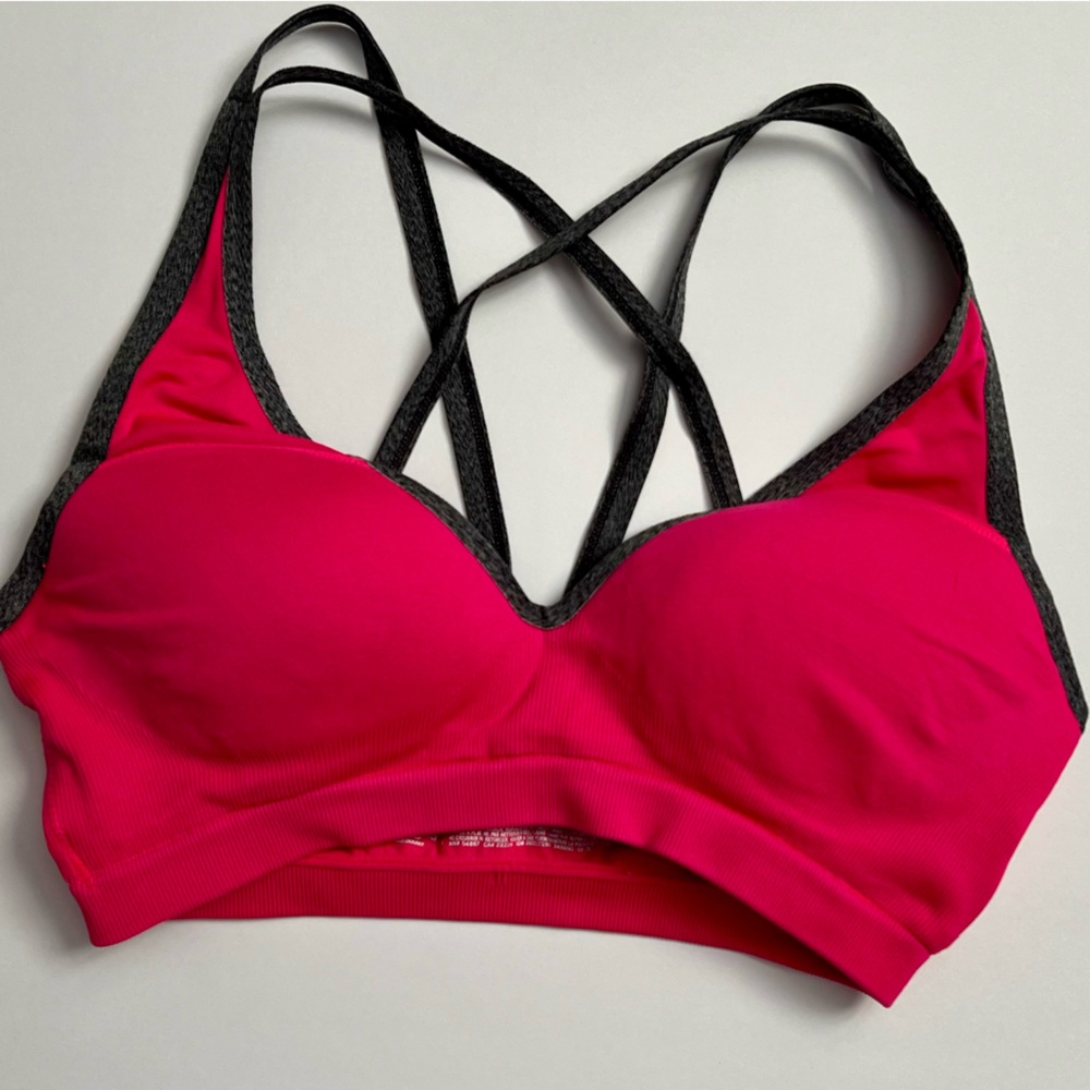 PINK Victoria’s Secret Padded Sports Bra M
